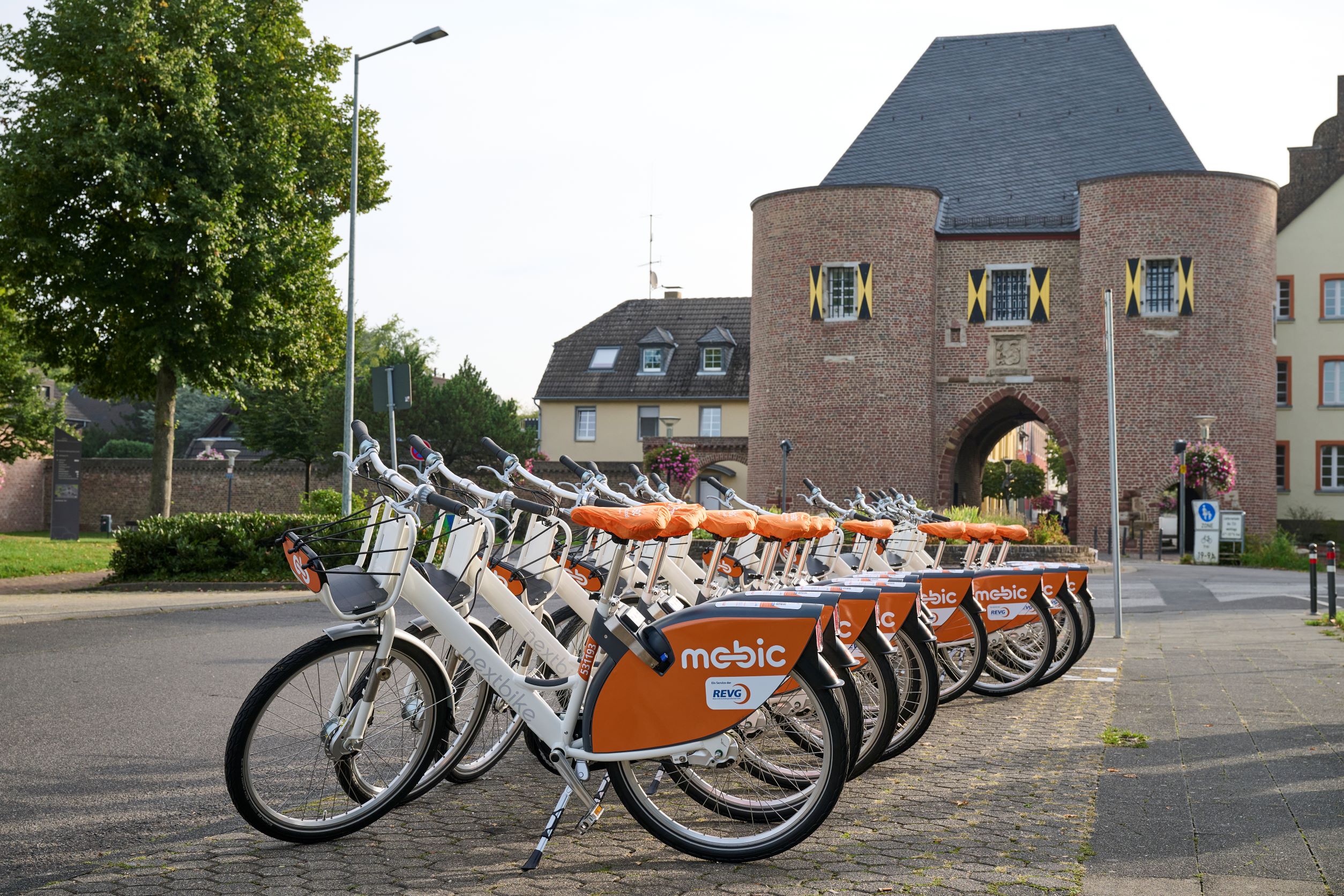 Die neue mobic Station am Aachener Tor in Bergheim.